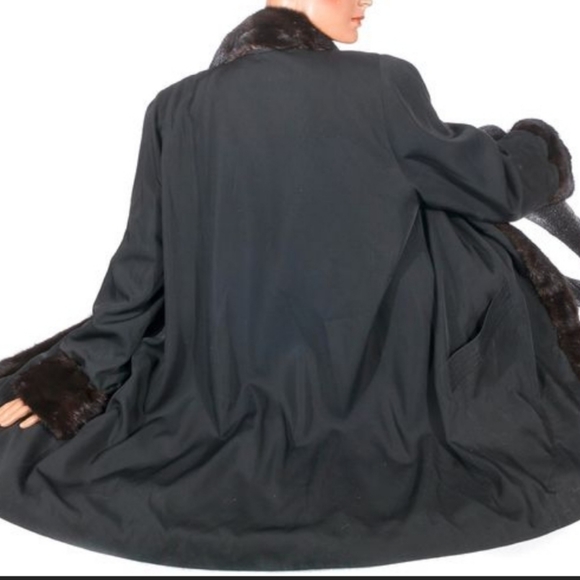 Reversible Sheared Mink Coat - Picture 8 of 9